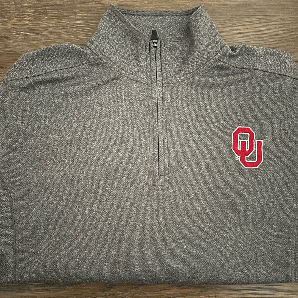 Section 101 OU 1/4 Zip Long Sleeve Pullover Size L Gently Worn
